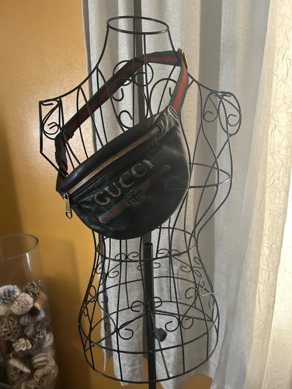 Gucci Black Leather Belt Bag with Green-Red Web Strap! Final price. No offers. - Picture 15 of 16